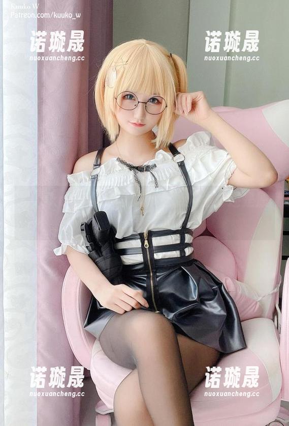 Kuuko W Kuuko W精选写真,克隆人生,还是原汁原味?